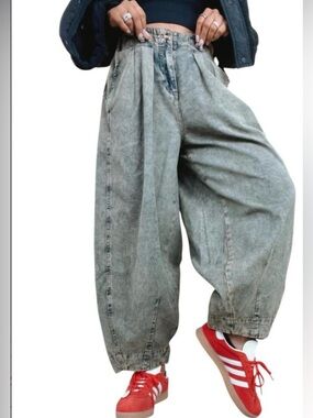 Oli & Hali Washed Barrel Jeans Oversized Size Large